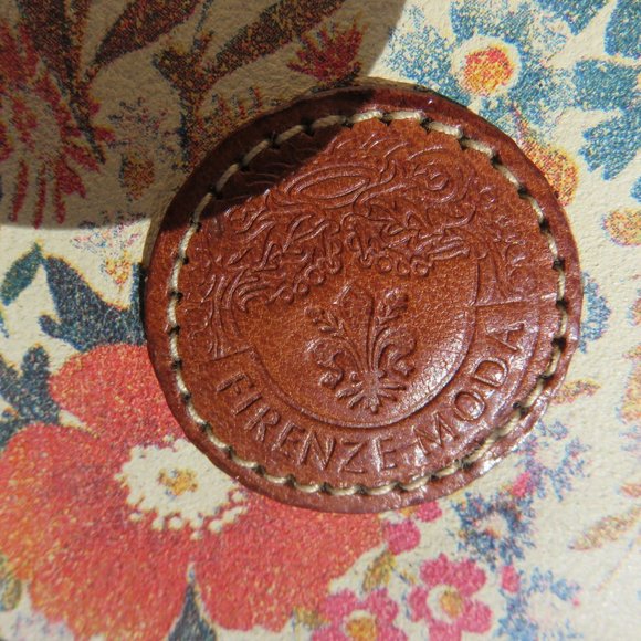 Firenz Moda flowered Italian leather small crossbody bag, nwot - Picture 2 of 5